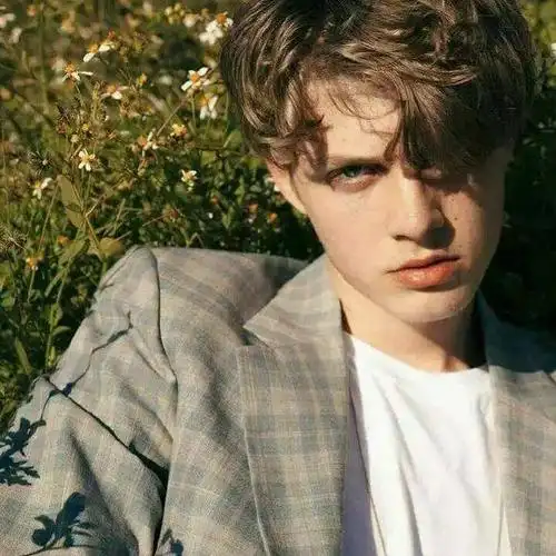 6686体育官网合作伙伴Xenia