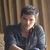 6686体育官网铁牌作者Eleanor