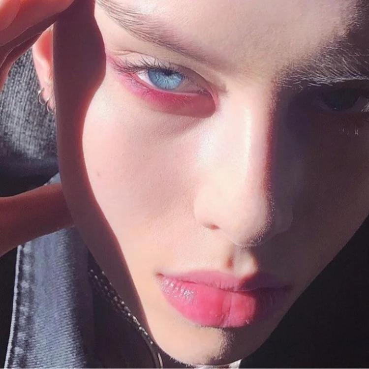 6686体育官网签约作者镜湖月