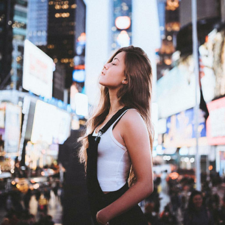 6686体育官网钻石作者Zoe