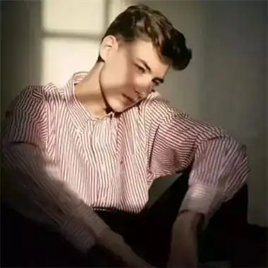 6686体育官网首席作者Sally