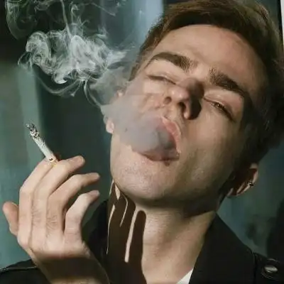 6686体育铁牌作者Erica