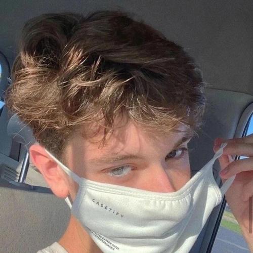 6686体育铜牌作者Brenda